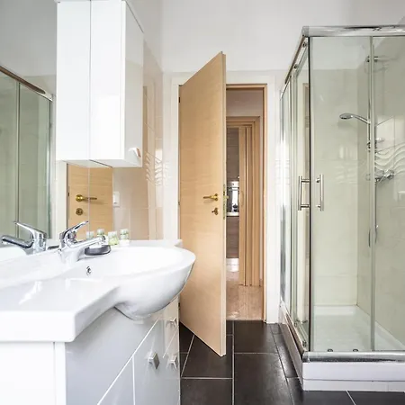 Ξενοδοχείο με διαμερίσματα Portside 3*